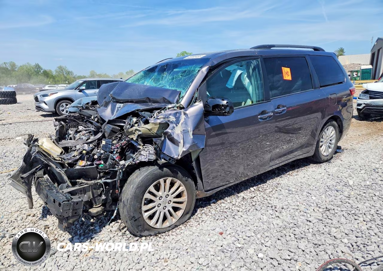 2016 Toyota Sienna Xle 8-Passenger