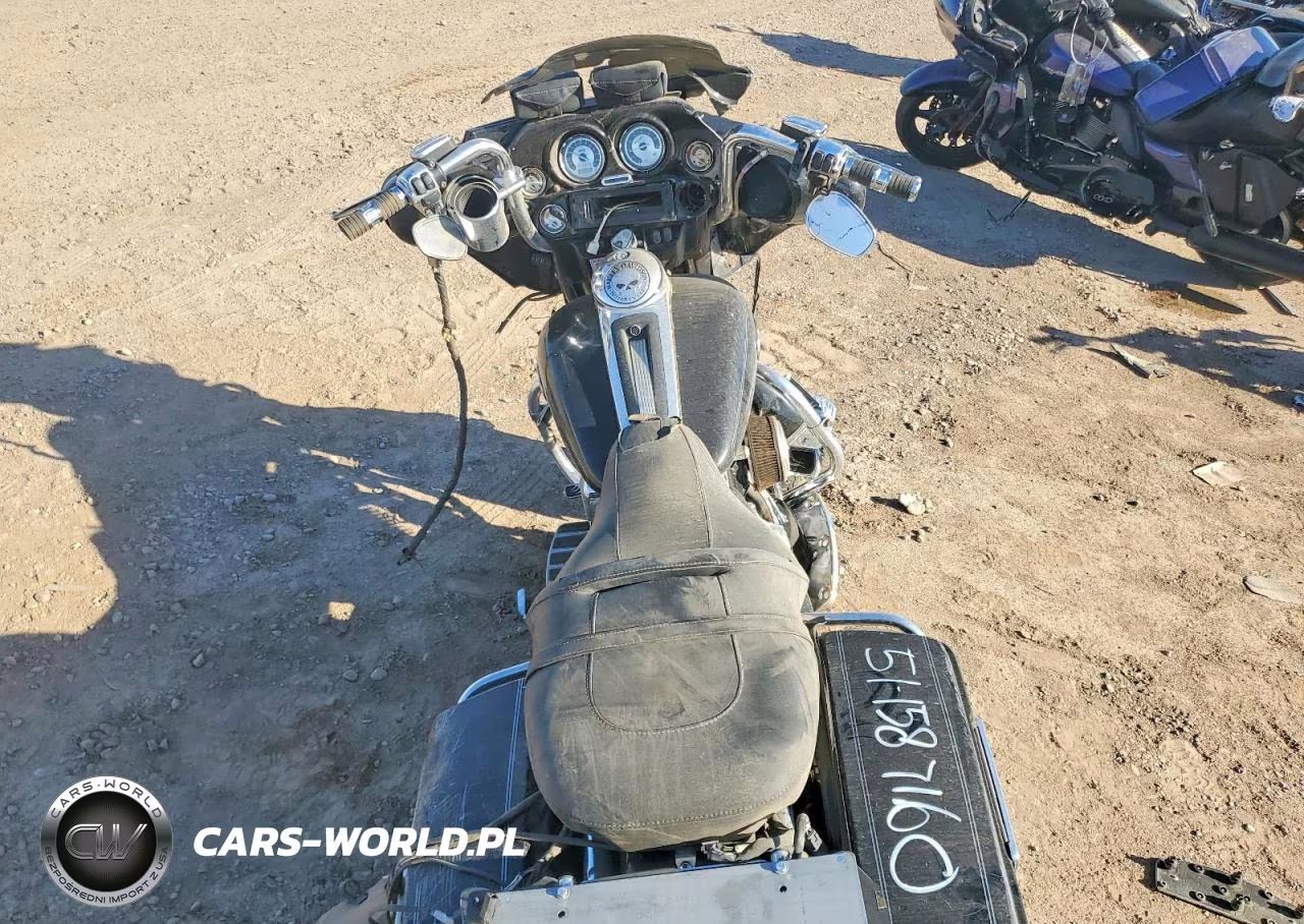 2008 Harley-Davidson Flhtcui VIN:1HD1FC4388Y613942 - 6