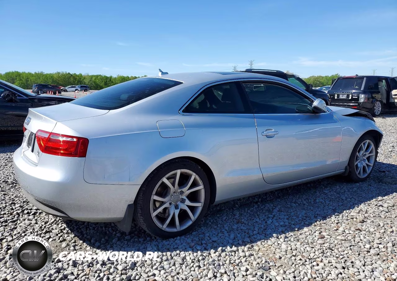 2010 Audi A5 Premium VIN:WAUCFAFR8AA046630 - 3