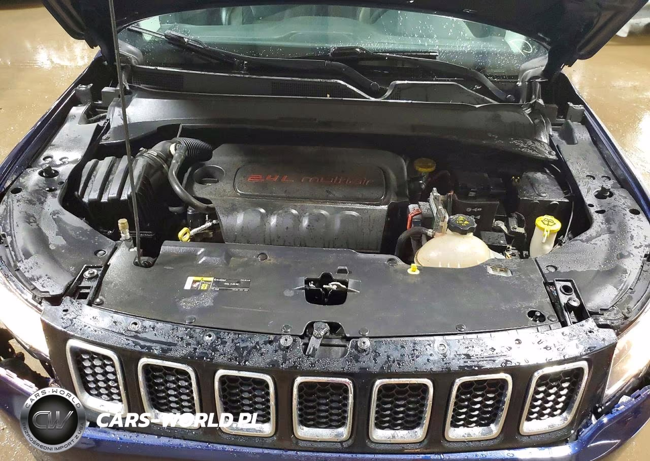 2018 Jeep Compass Latitude VIN:3C4NJDBB2JT261966 - 11