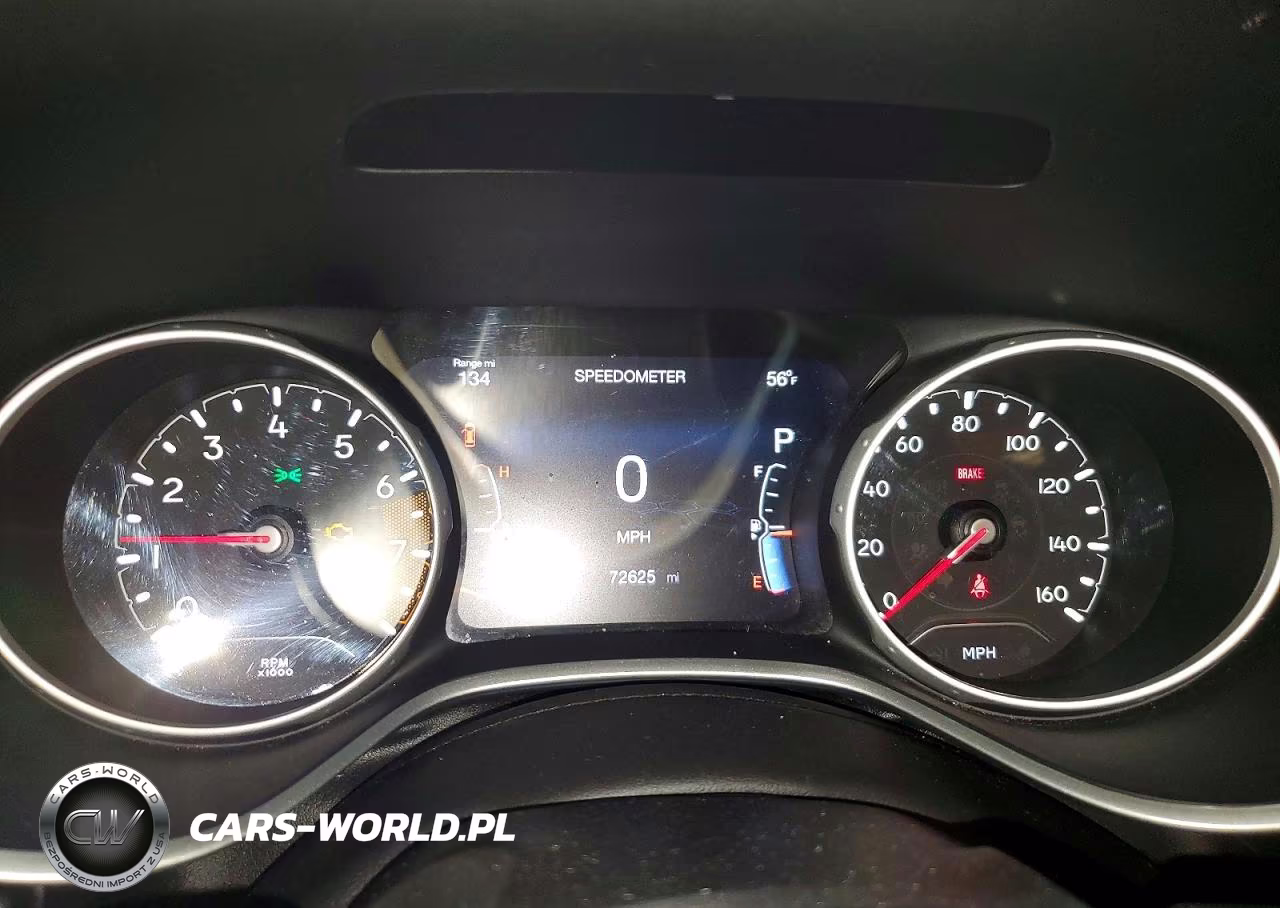 2018 Jeep Compass Latitude VIN:3C4NJDBB2JT261966 - 9