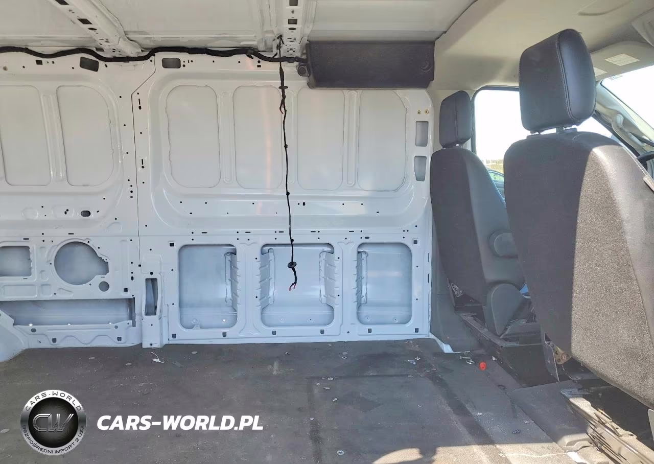 2022 Ford Transit 250 Delivery Van VIN:1FTBR1Y81NKA73467 - 11