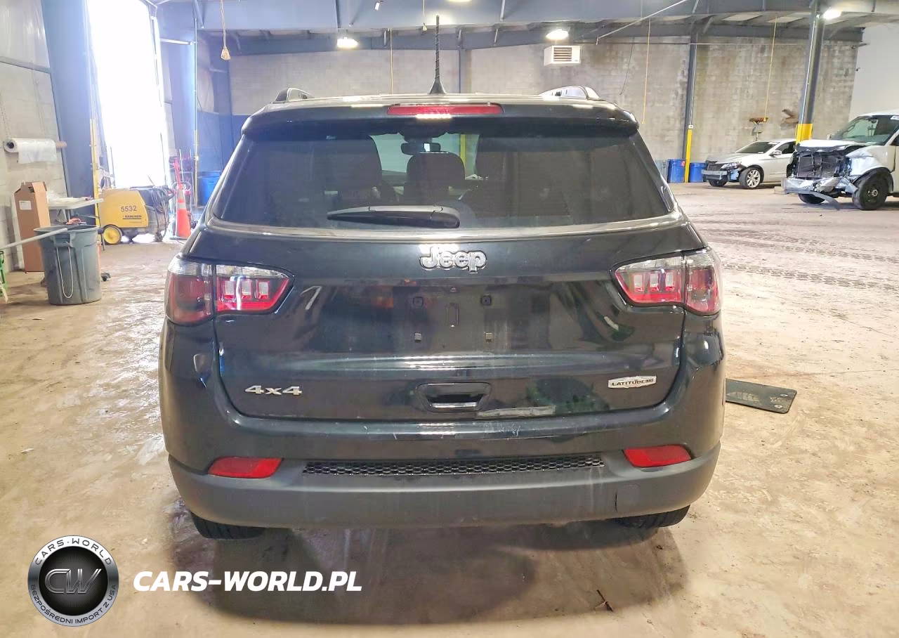 2024 Jeep Compass Latitude Lux VIN:3C4NJDFN2RT130097 - 6