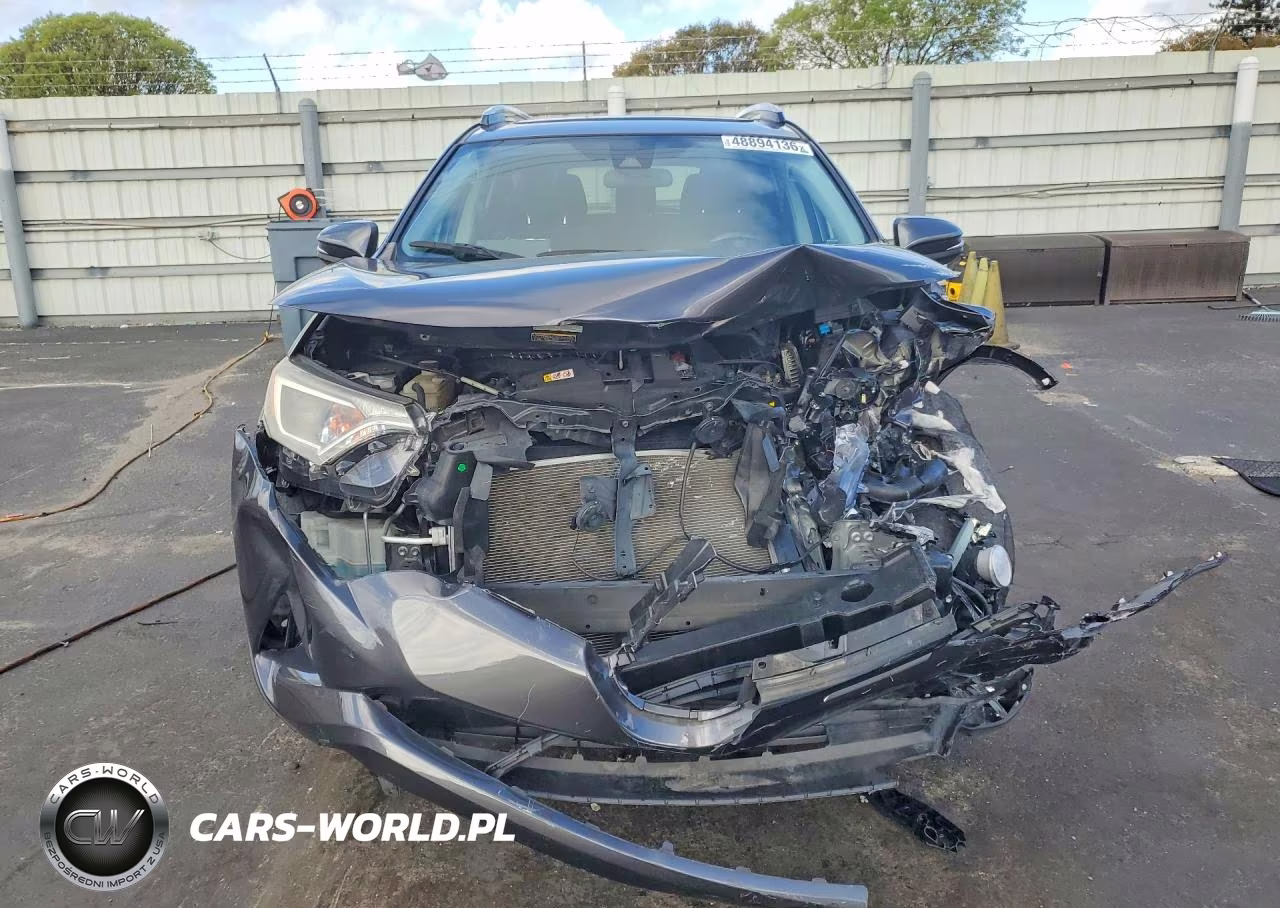 2018 Toyota Rav4 Xle VIN:JTMWFREV7JJ188349 - 5