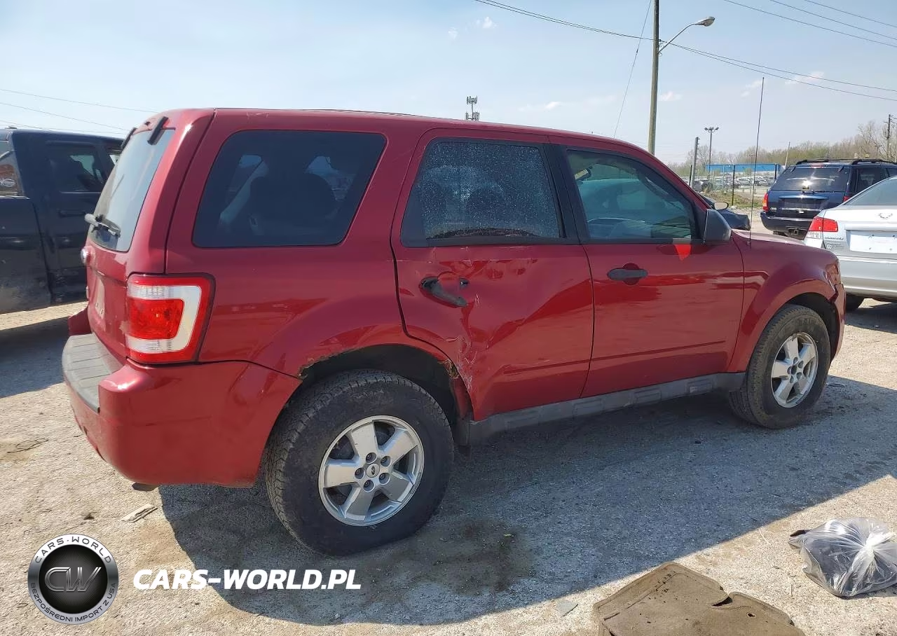 2009 Ford Escape Xls VIN:1FMCU027X9KD01657 - 3