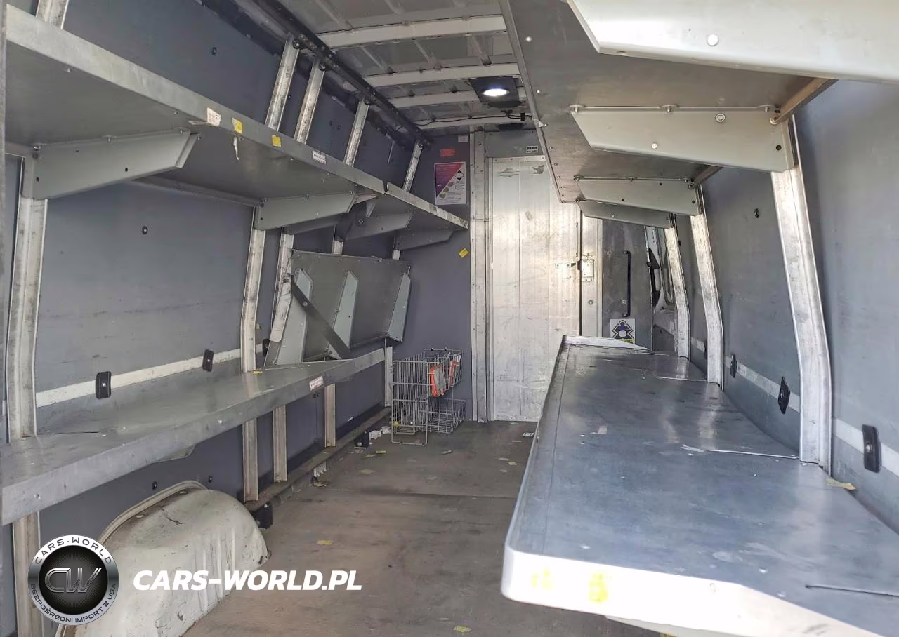 2012 Mercedes Benz Sprinter 2500 Delivery Van VIN:WD3PE8CB6C5687420 - 10