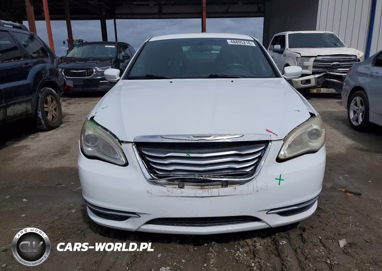 2012 Chrysler 200 Touring VIN:1C3CCBBB5CN180604 - 5