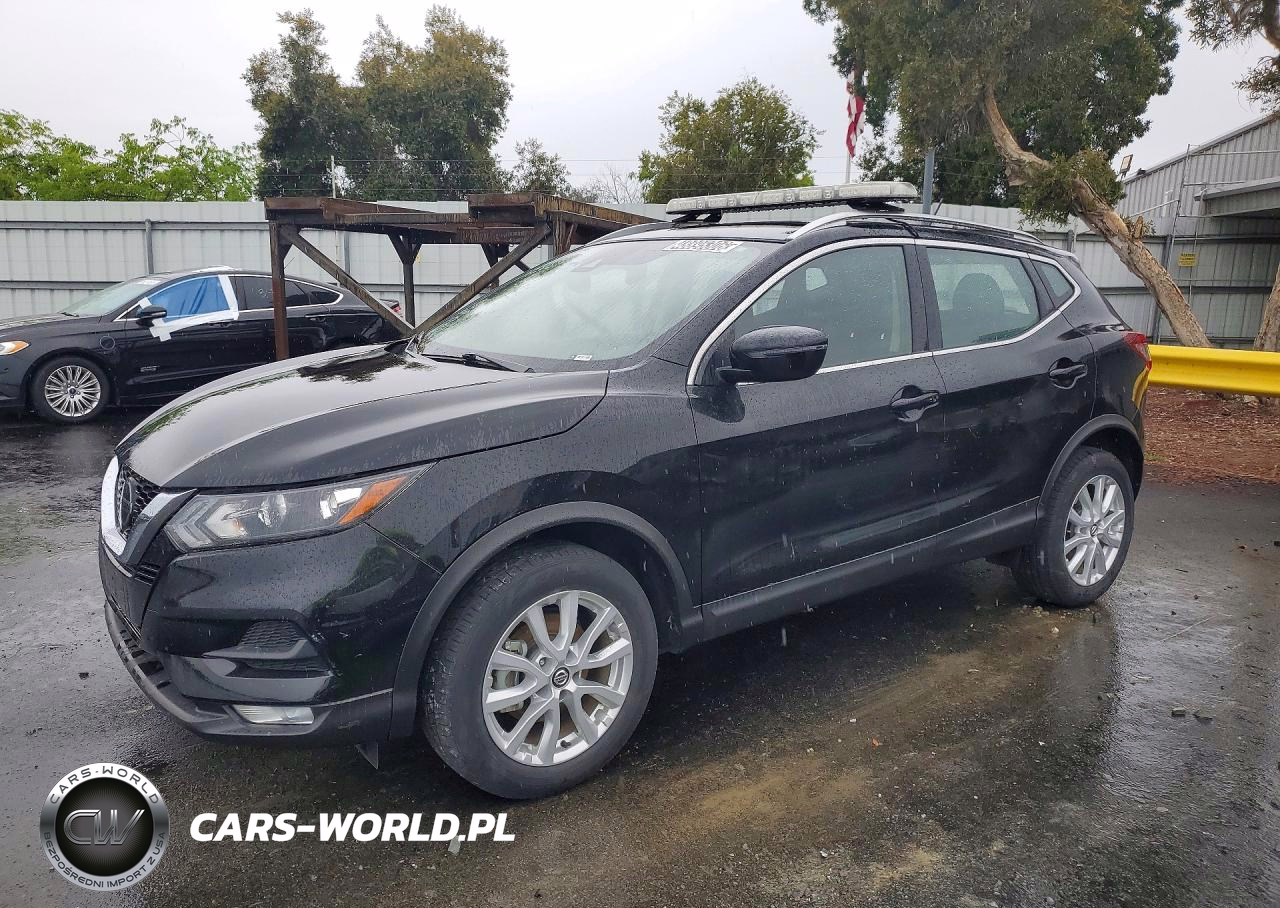 2022 Nissan Rogue Sport Sv