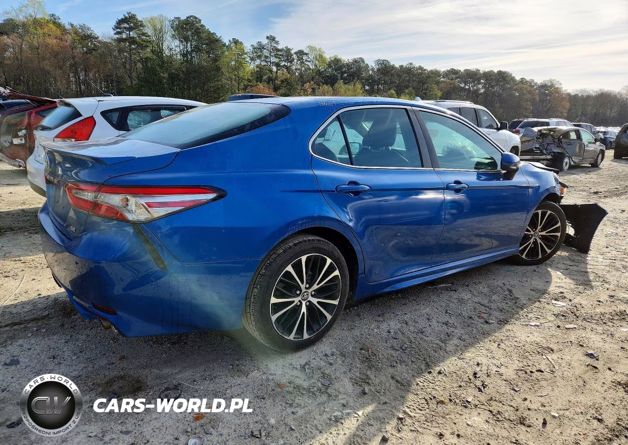 2018 Toyota Camry Se VIN:4T1B11HK9JU149871 - 3
