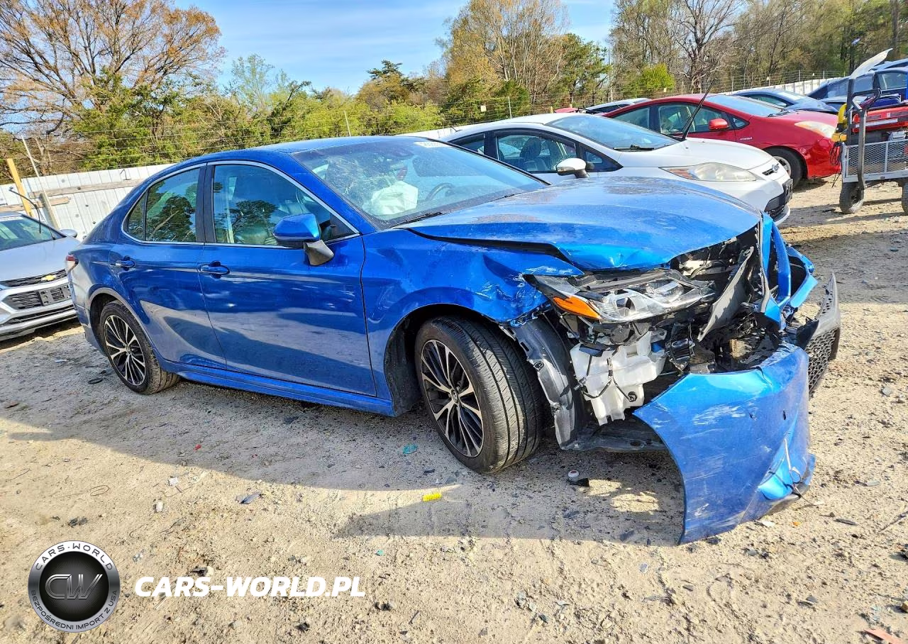 2018 Toyota Camry Se VIN:4T1B11HK9JU149871 - 4