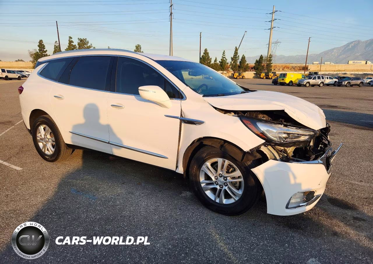 2018 Buick Enclave Essence VIN:5GAERBKW2JJ228555 - 4