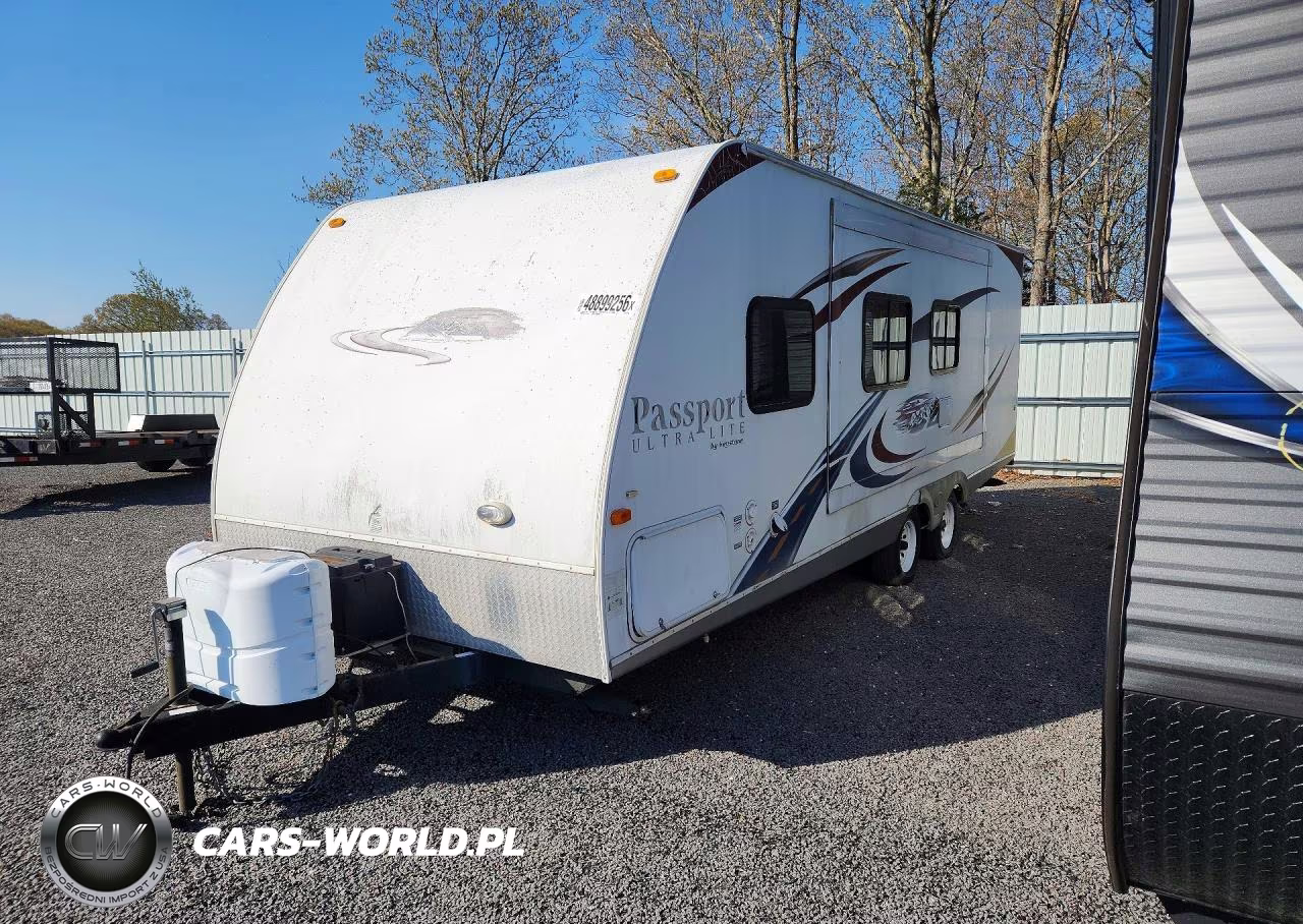 2011 Keystone Bullet Ultr Recreational Vehicle (Rv)