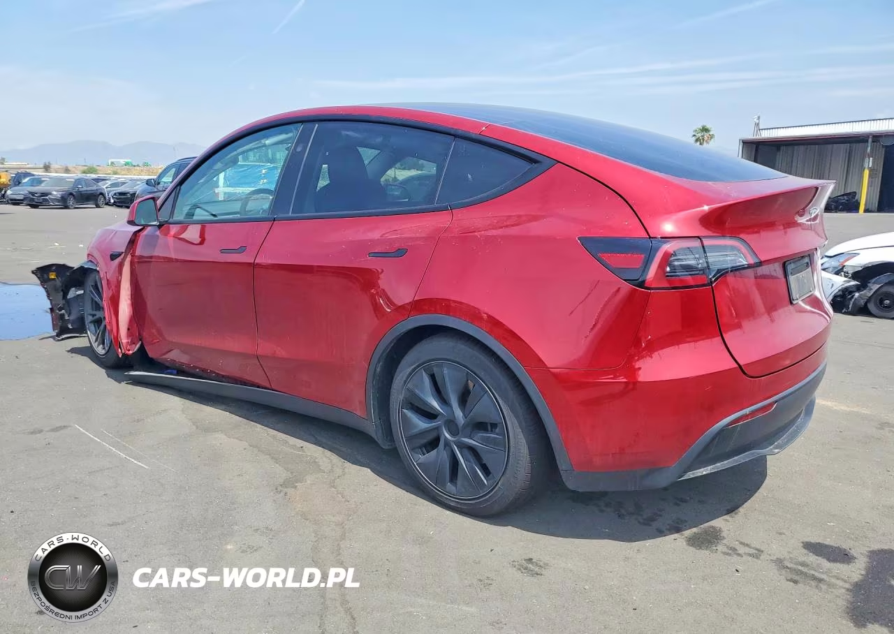 2024 Tesla Model Y VIN:7SAYGDED2RF210957 - 2