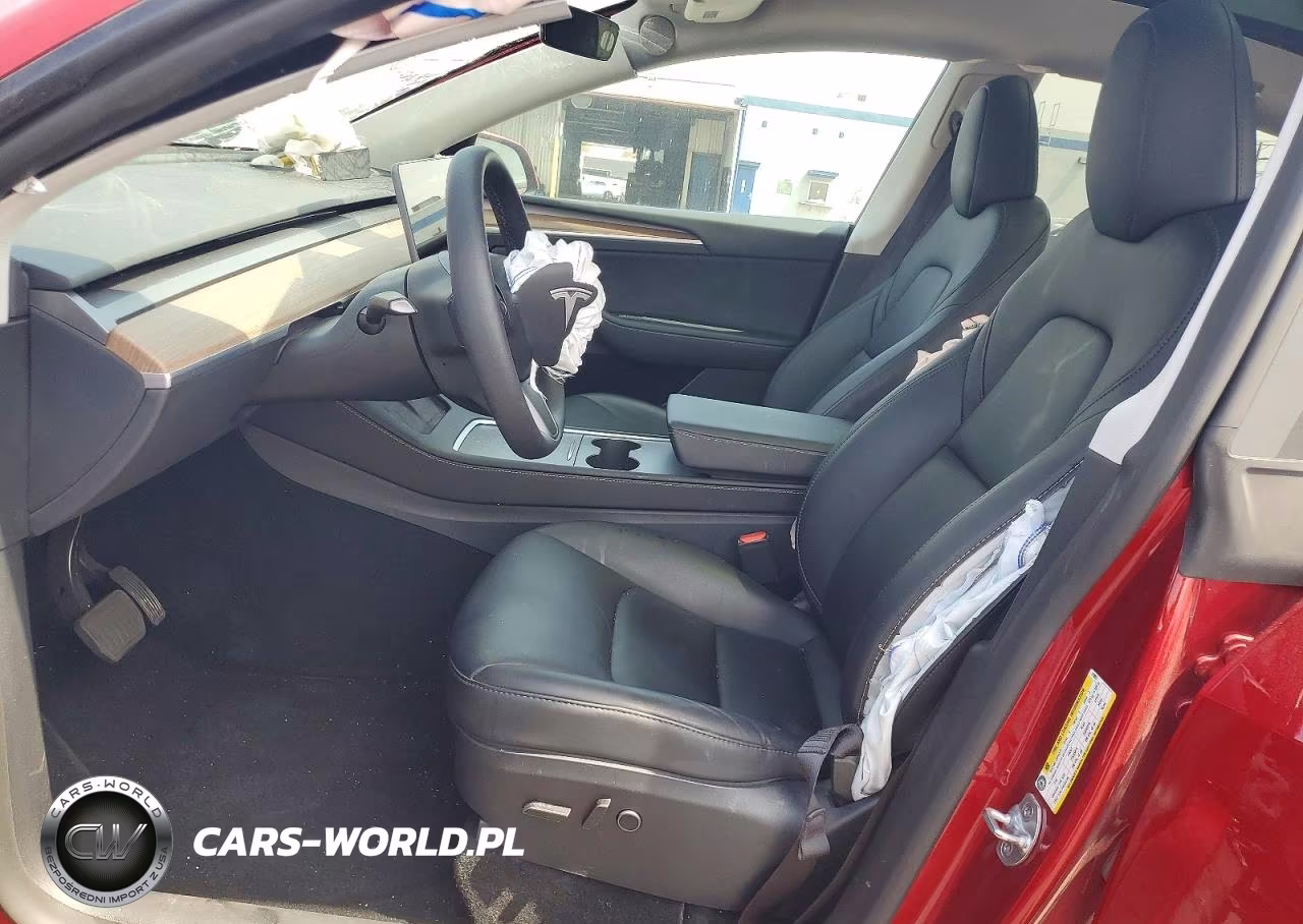 2024 Tesla Model Y VIN:7SAYGDED2RF210957 - 7