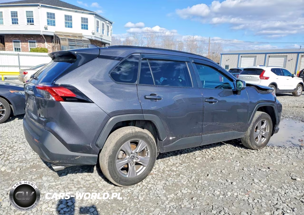 2024 Toyota Rav4 Hybrid Xle VIN:4T3RWRFVXRU137761 - 3