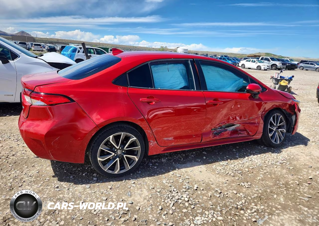 2020 Toyota Corolla Le VIN:5YFEPRAE1LP004438 - 3