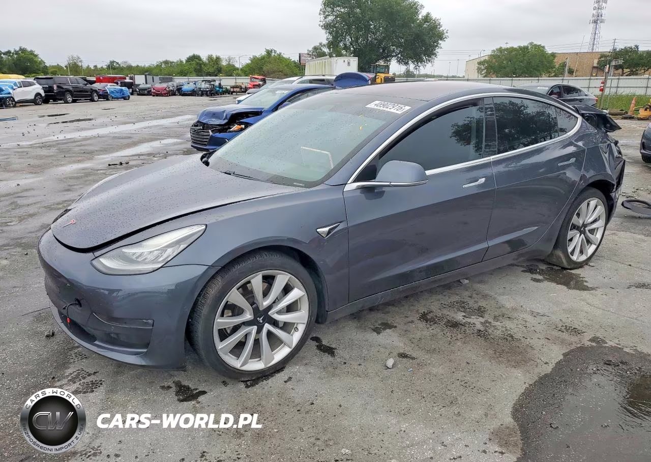 2018 Tesla Model 3 – zdjęcie 1 z 13