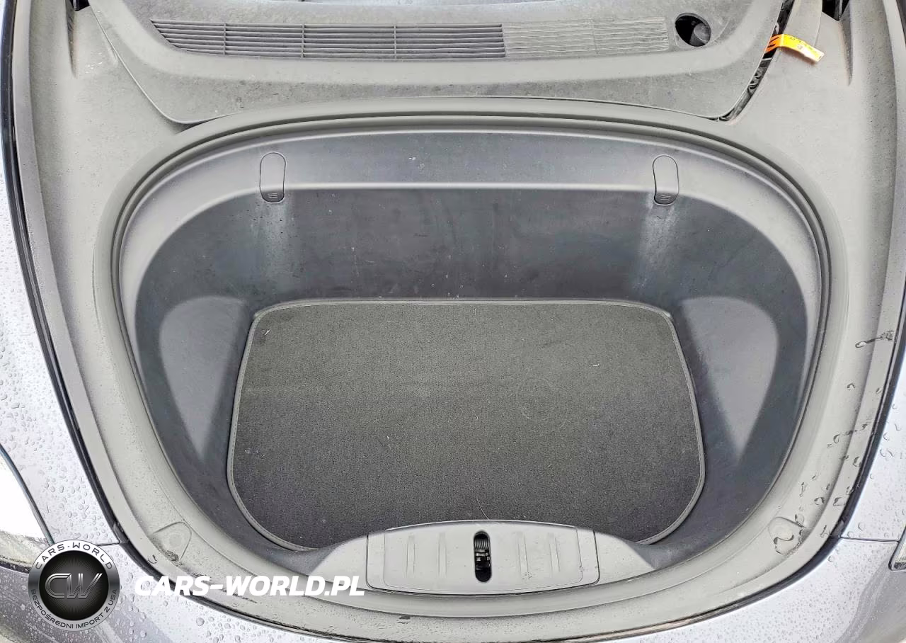 2018 Tesla Model 3 VIN:5YJ3E1EB3JF121137 - 11