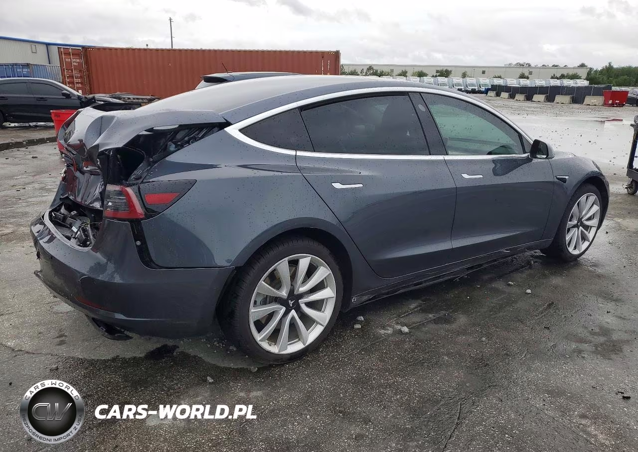 2018 Tesla Model 3 VIN:5YJ3E1EB3JF121137 - 3