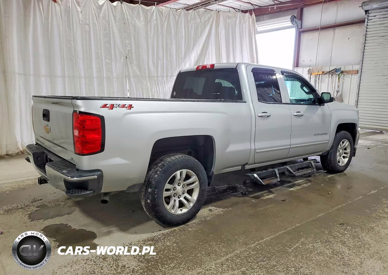 2018 Chevrolet Silverado K1500 Lt VIN:1GCVKREH9JZ187402 - 3