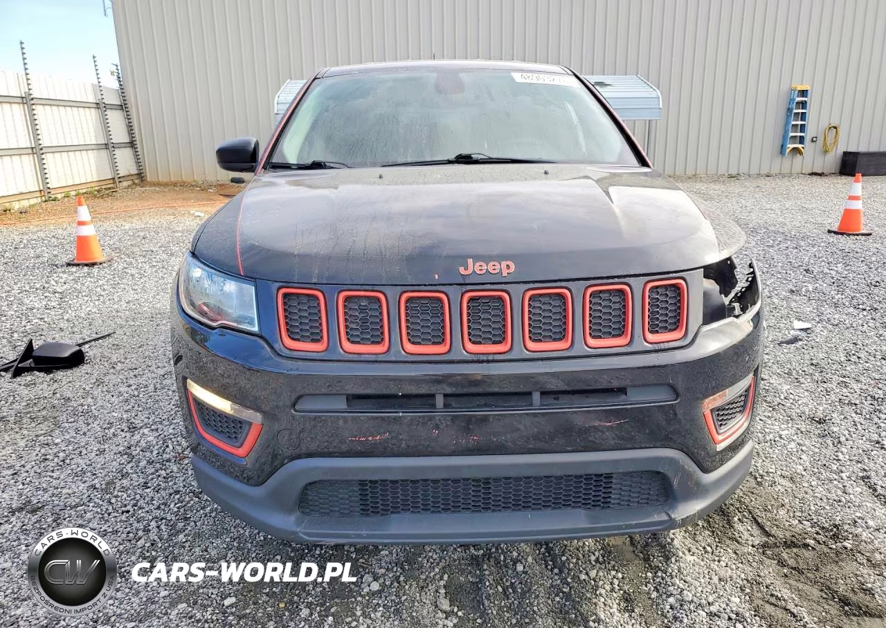 2018 Jeep Compass Sport VIN:3C4NJCAB7JT461057 - 5