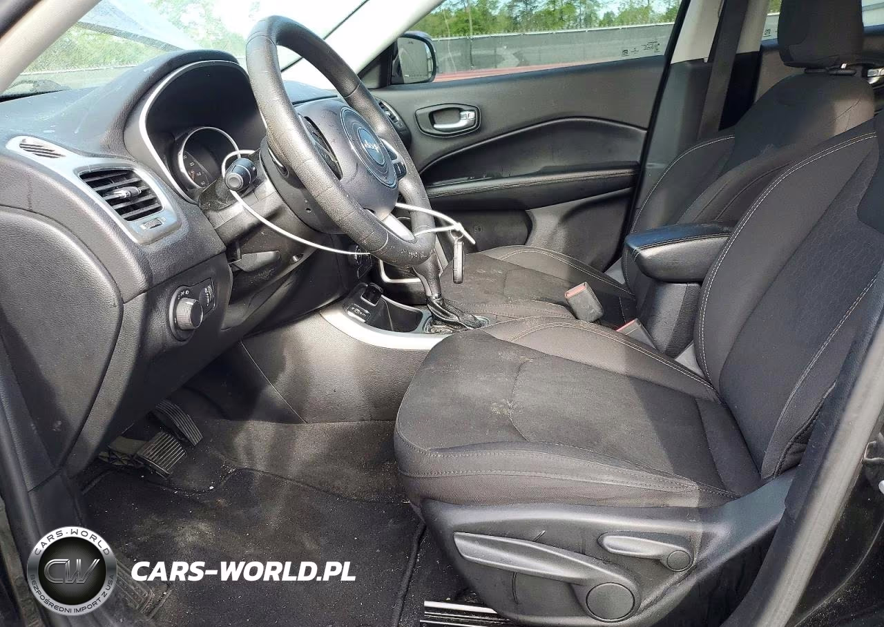2018 Jeep Compass Sport VIN:3C4NJCAB7JT461057 - 7