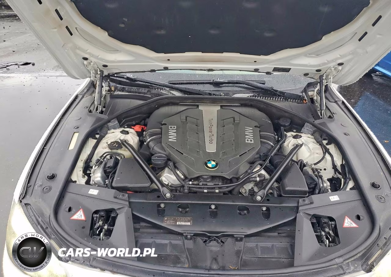 2013 BMW 750 Li VIN:WBAYE8C59DD132115 - 11