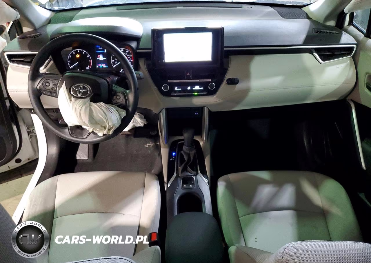 2024 Toyota Corolla Cross L VIN:7MUAAABG8RV109906 - 8