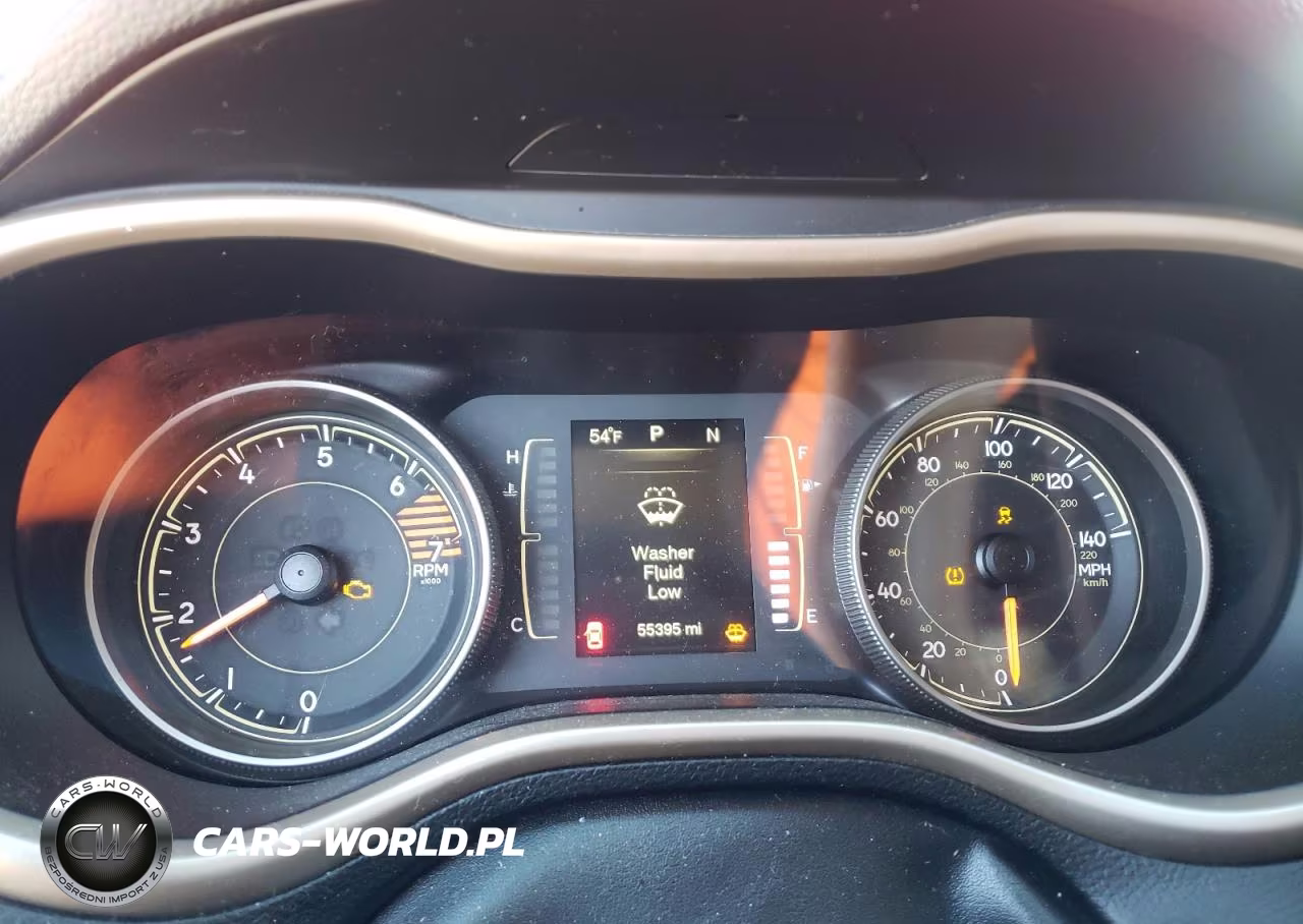 2016 Jeep Cherokee Sport VIN:1C4PJMAB8GW246627 - 9