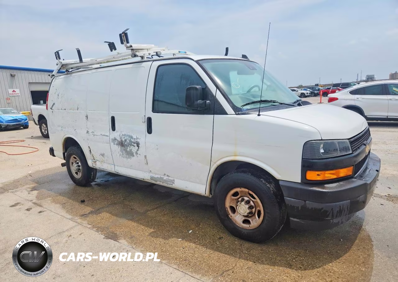 2019 Chevrolet Express Utility - Service Van VIN:1GCWGAFP1K1266138 - 4