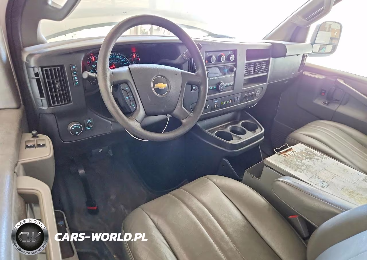 2019 Chevrolet Express Utility - Service Van VIN:1GCWGAFP1K1266138 - 8