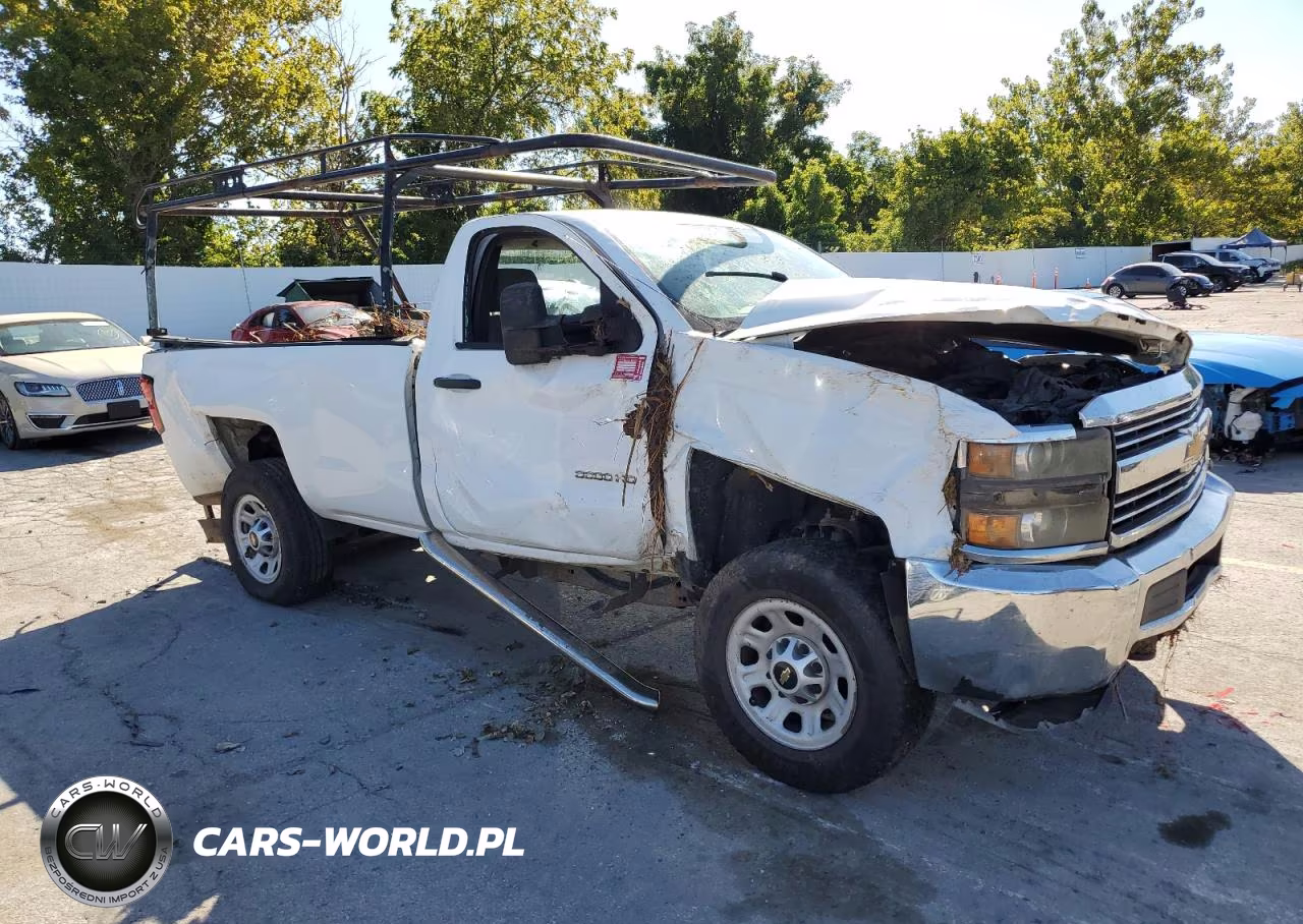 2015 Chevrolet Silverado C3500 VIN:1GC3CYCG5FZ134440 - 4