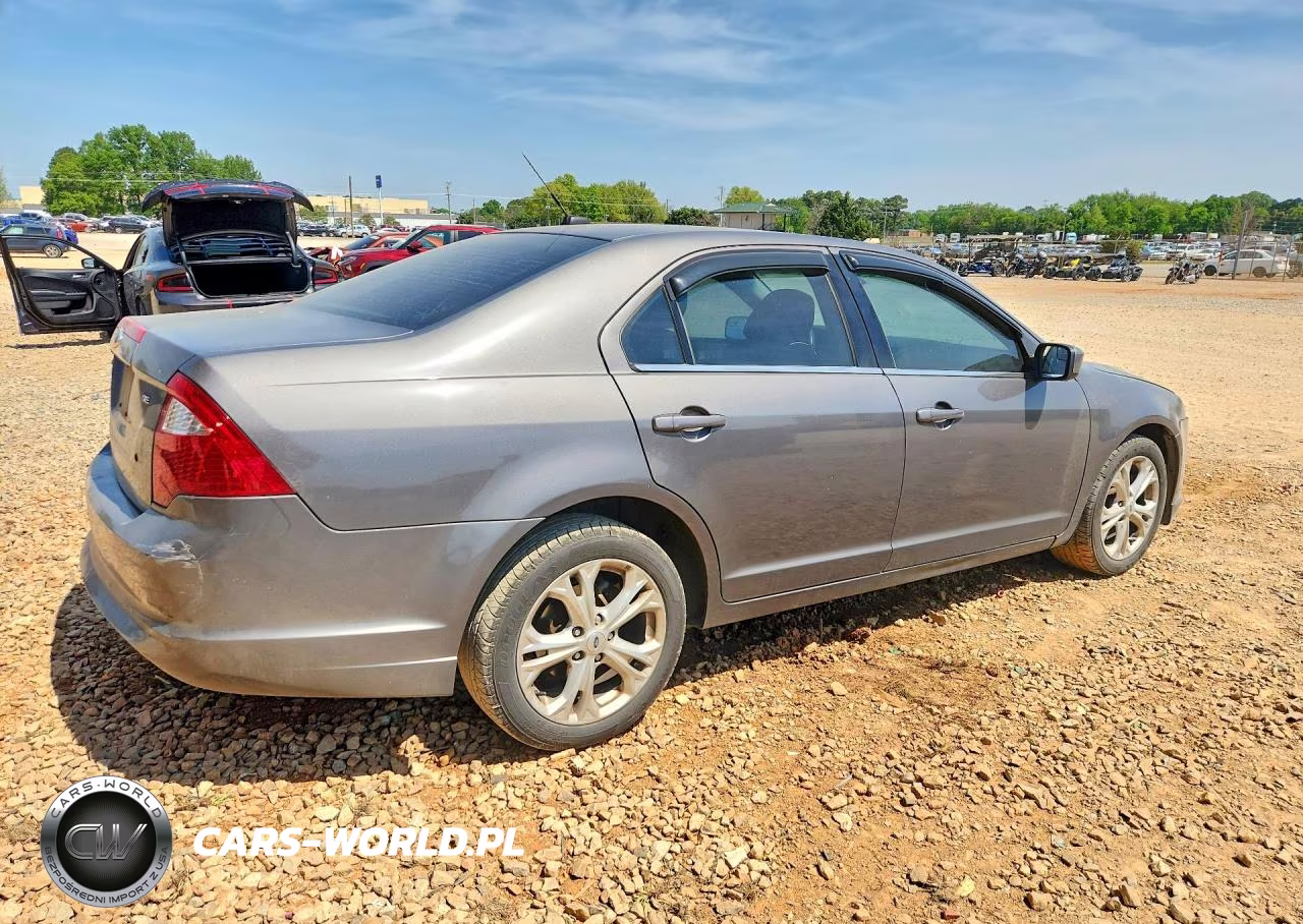 2012 Ford Fusion Se VIN:3FAHP0HA5CR379633 - 3