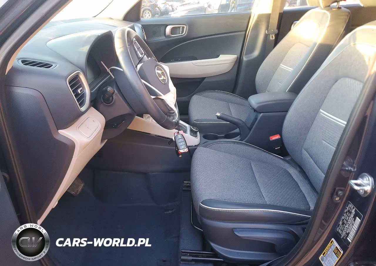 2024 Hyundai Venue Limited VIN:KMHRC8A3XRU325620 - 7