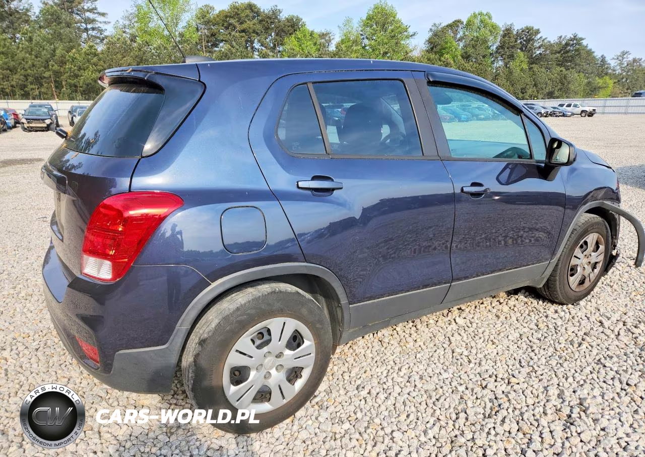 2018 Chevrolet Trax Ls VIN:3GNCJKSB5JL253752 - 3