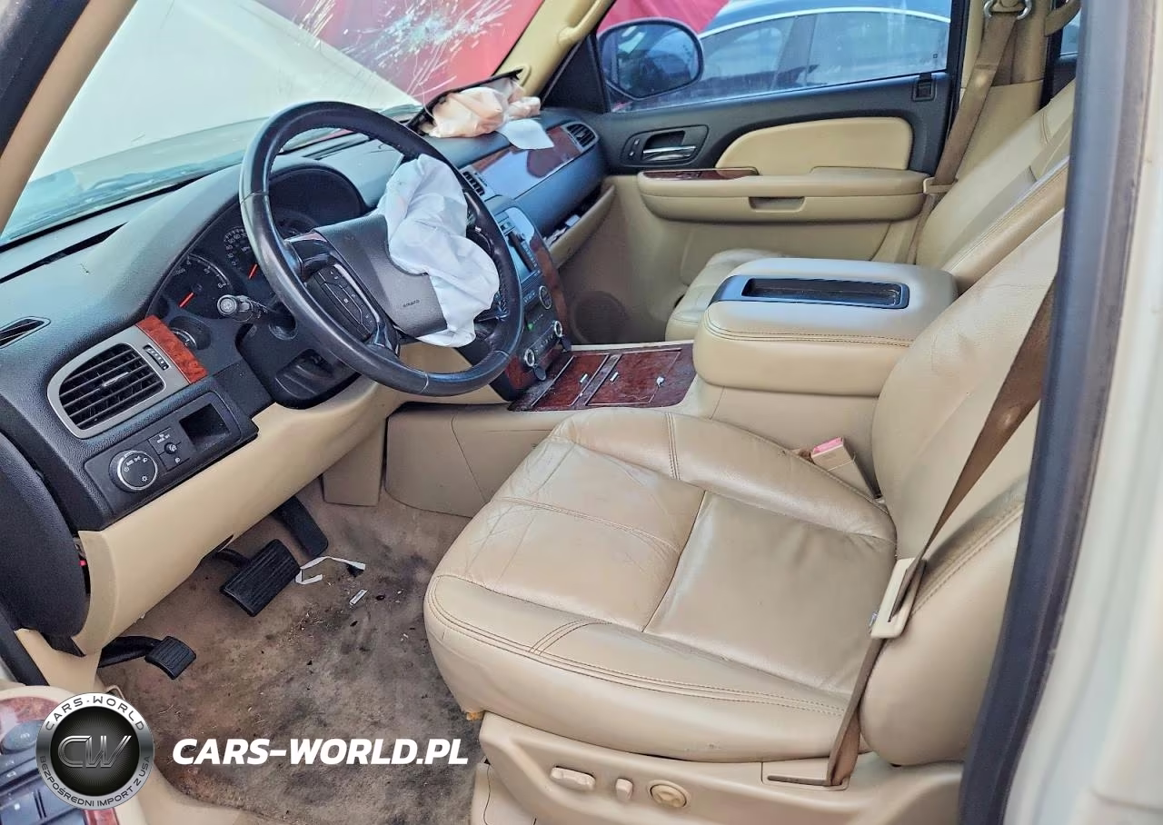 2008 Chevrolet Suburban Ltz VIN:1GNFC16J08R193272 - 7