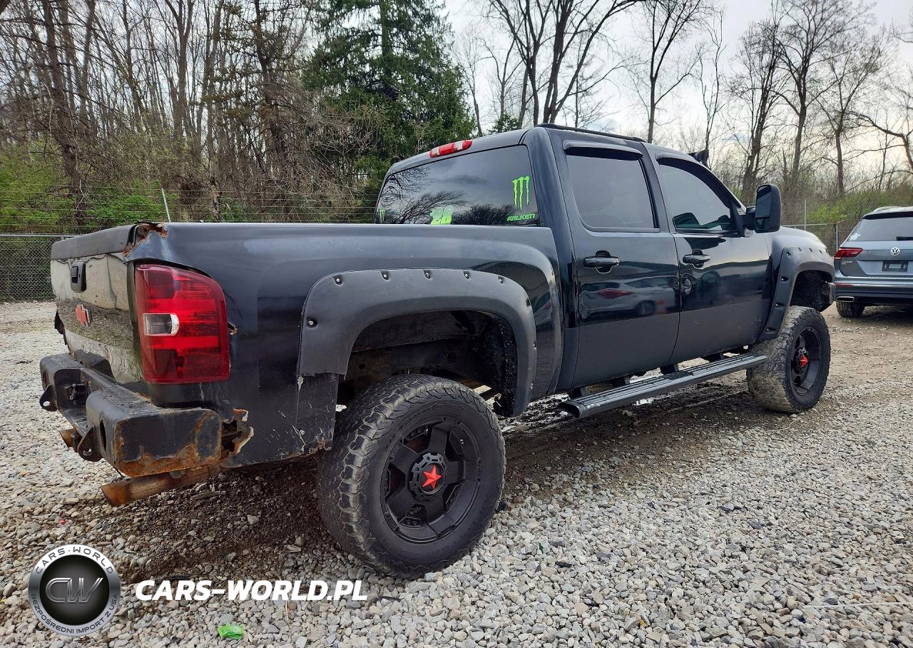 2007 Chevrolet Silverado K1500 Crew Cab VIN:2GCEK13M671546613 - 3