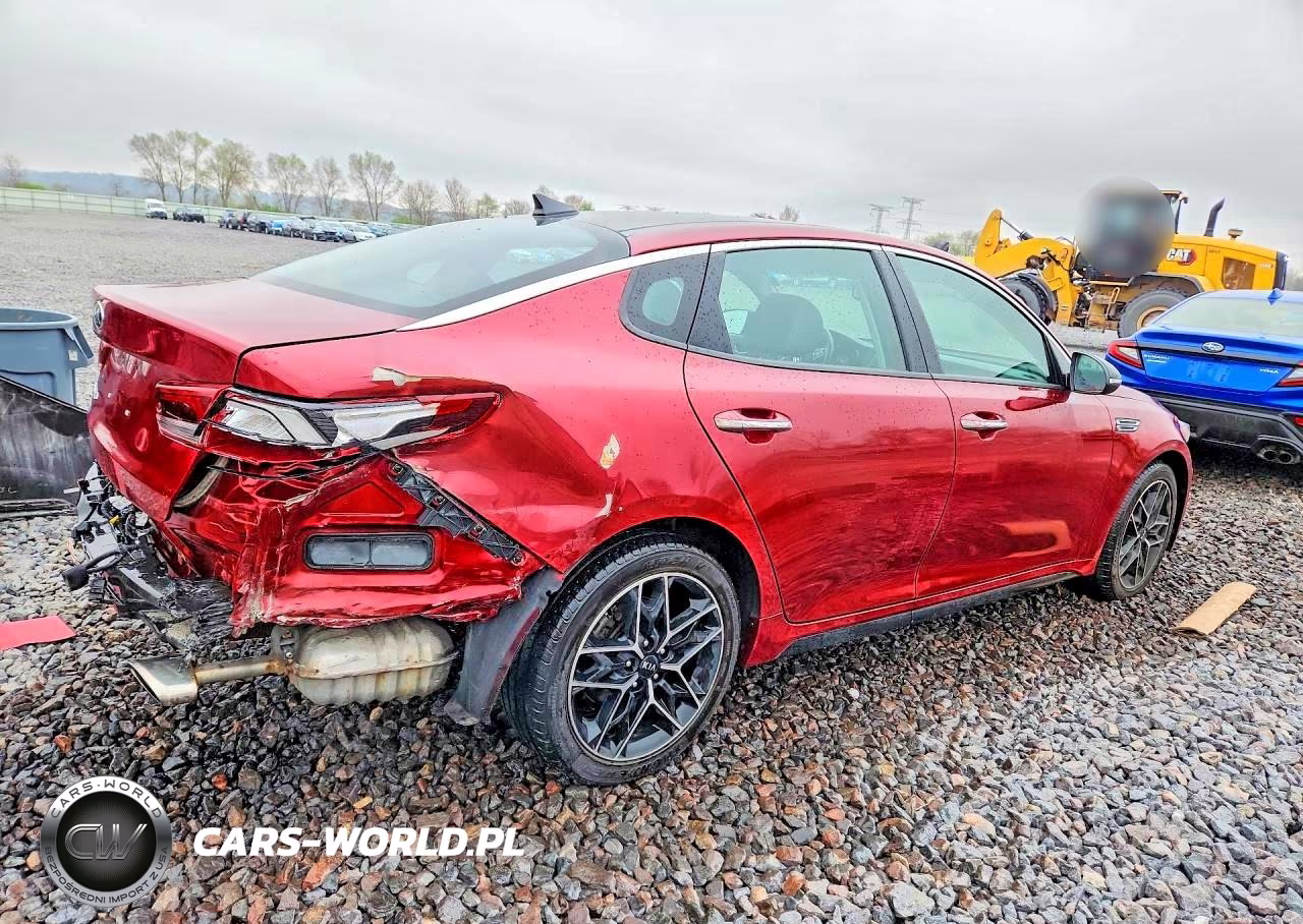 2020 Kia Optima Special Edition VIN:5XXGT4L33LG439473 - 3