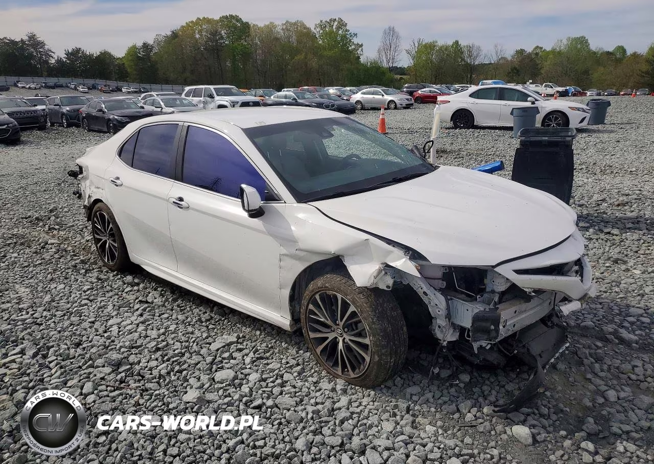 2018 Toyota Camry Se VIN:JTNB11HK0J3006765 - 4