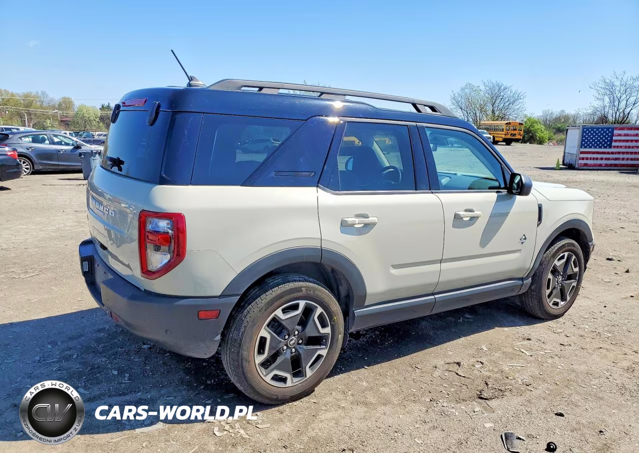 2024 Ford Bronco Sport Outer Banks VIN:3FMCR9C64RRE75005 - 3