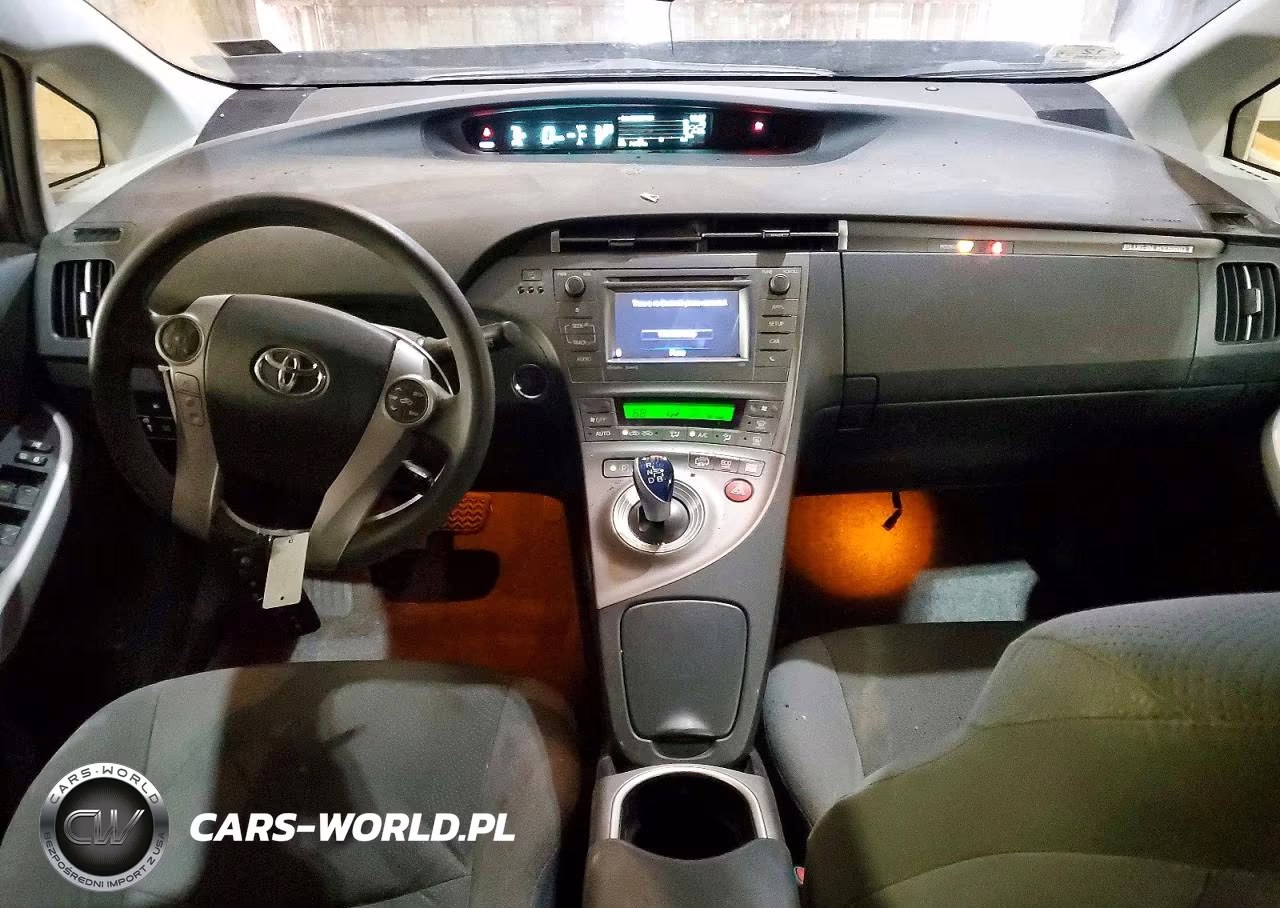 2012 Toyota Prius Plug-In Hybrid Base VIN:JTDKN3DP0C3018701 - 8