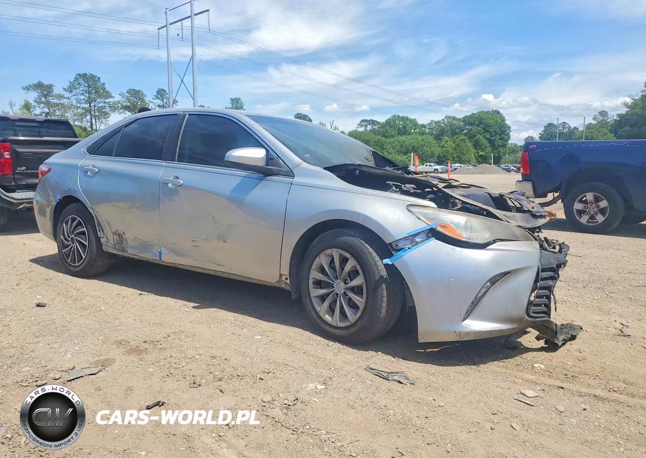 2017 Toyota Camry Le VIN:4T1BF1FK9HU377092 - 4