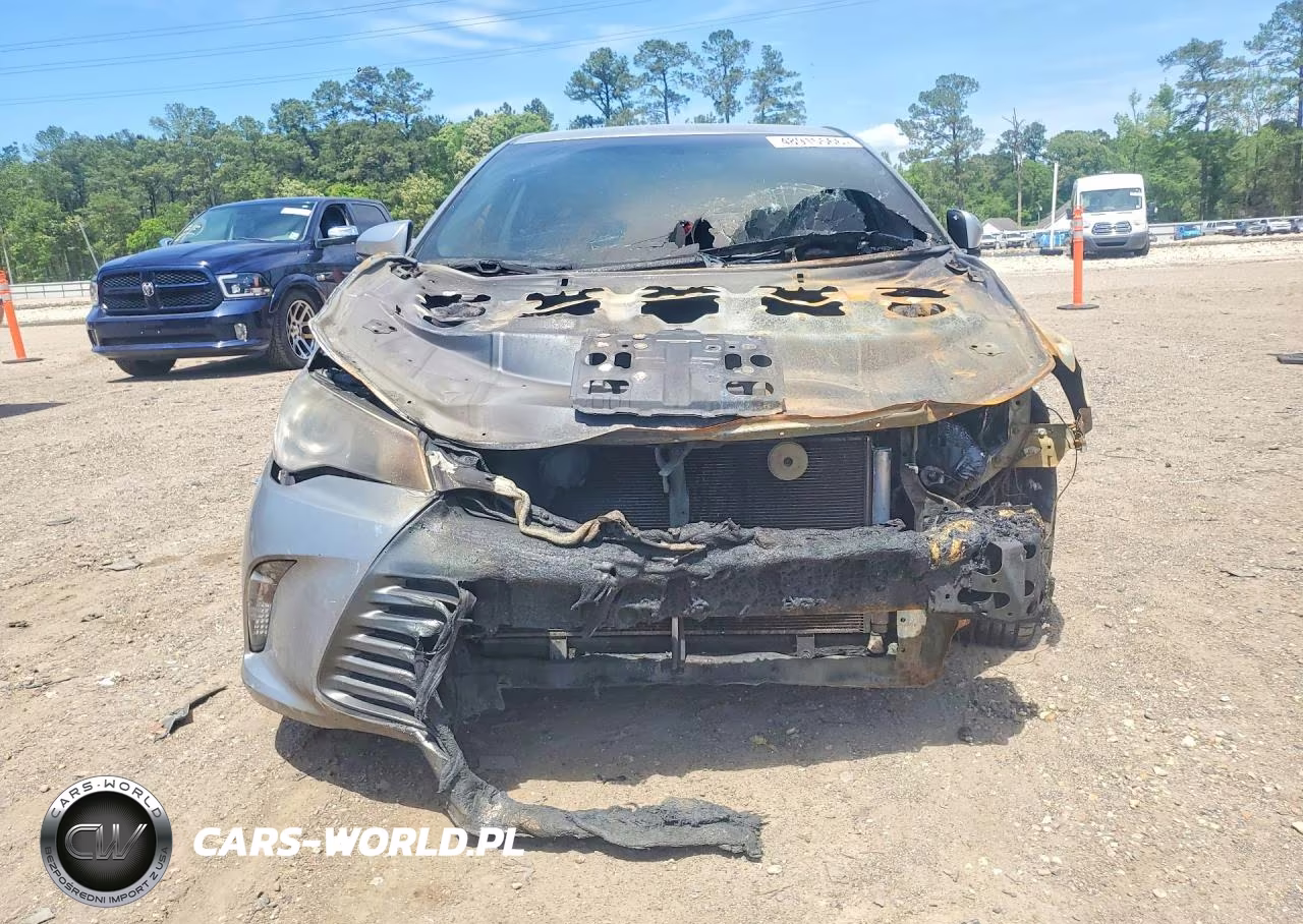 2017 Toyota Camry Le VIN:4T1BF1FK9HU377092 - 5