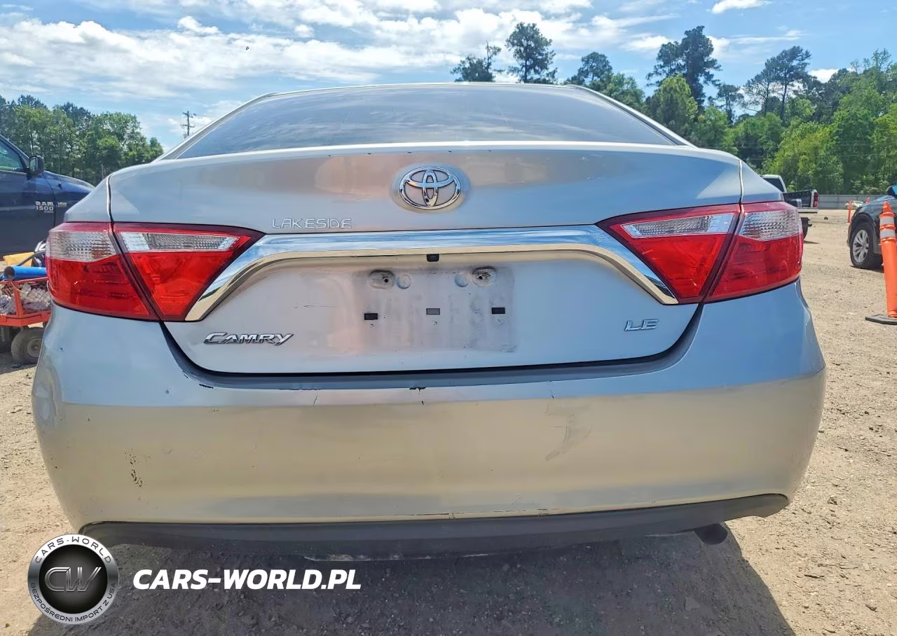 2017 Toyota Camry Le VIN:4T1BF1FK9HU377092 - 6