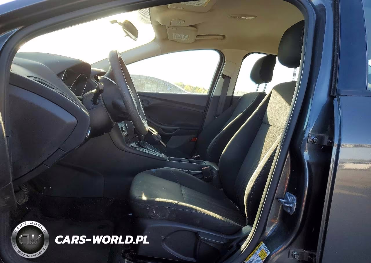 2017 Ford Focus S VIN:1FADP3E22HL316153 - 7
