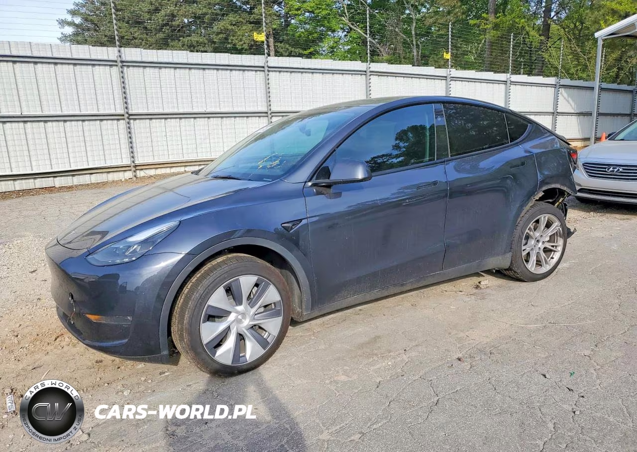 2024 Tesla Model Y – zdjęcie 1 z 13