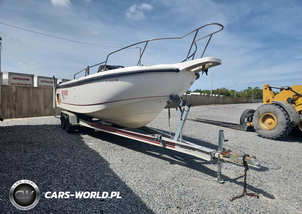2001 Boston Whaler 26 Outrage - Boat