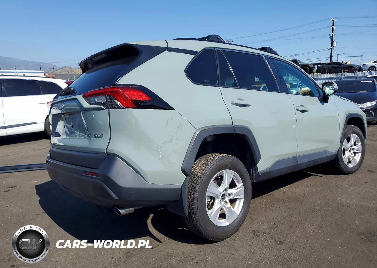 2021 Toyota Rav4 Xle VIN:2T3W1RFV1MW135407 - 3