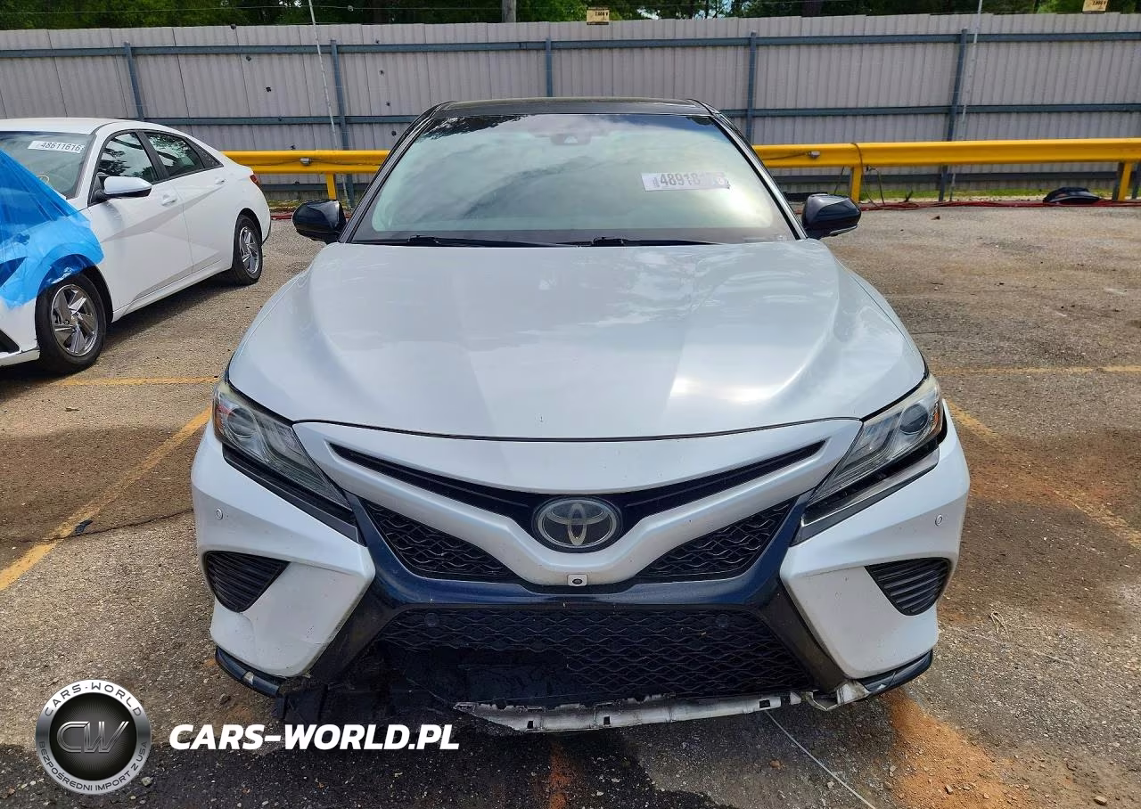 2018 Toyota Camry Xse VIN:4T1B61HK5JU106971 - 5