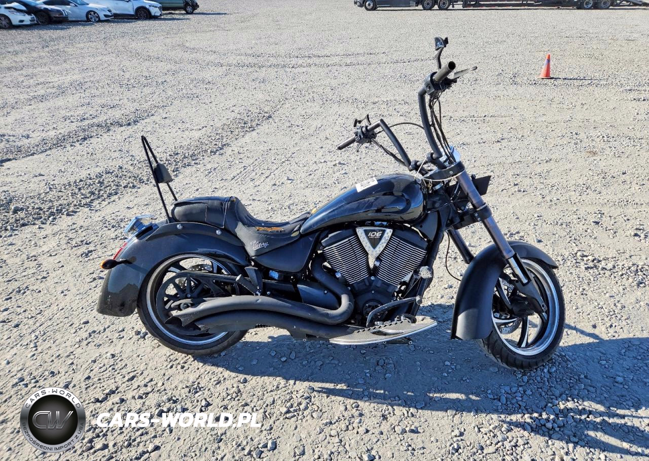 2011 Victory Motorcycles Kingpin 8-Ball